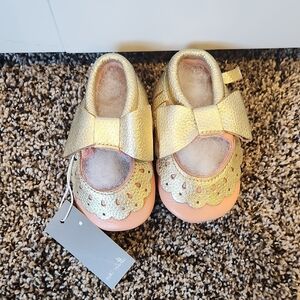 Miki + Miette Girls Leather Moccasins Nwt